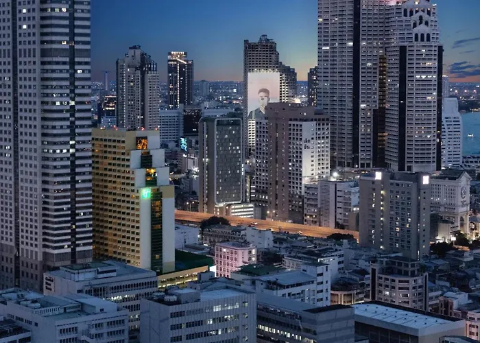 Holiday Inn Bangkok Silom